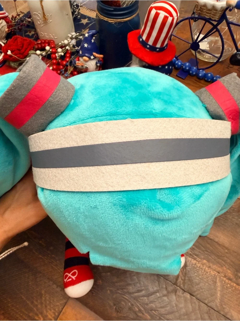 SEGA Hatsune Miku Mega Jumbo Plush Glasses Ver. NWT Plaid Skirt Sooo Cute 🥰 🥰